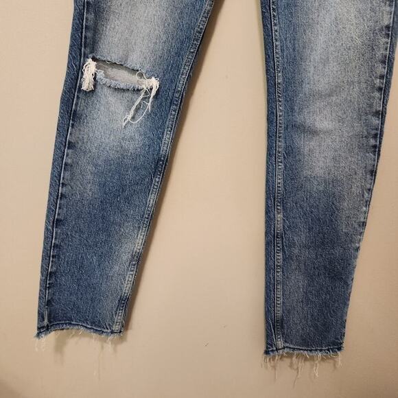 We The Free Size 26 Medium Wash Distressed Skinny Jeans - Picture 4 of 10
